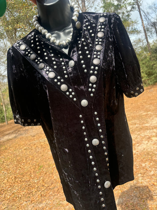 Vallejo Velvet Button Up